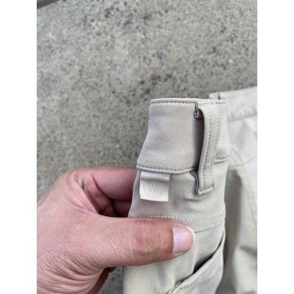 Lululemon ABC 5 Pocket Warpstreme Pants Size Large Khaki - Picture 10 of 10
